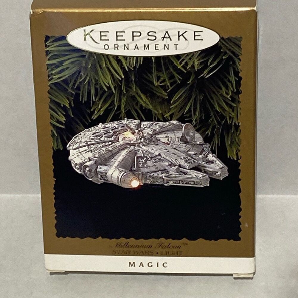 Hallmark Millennium Falcon Lighted Christmas Star Wars Magic Keepsake Ornament
